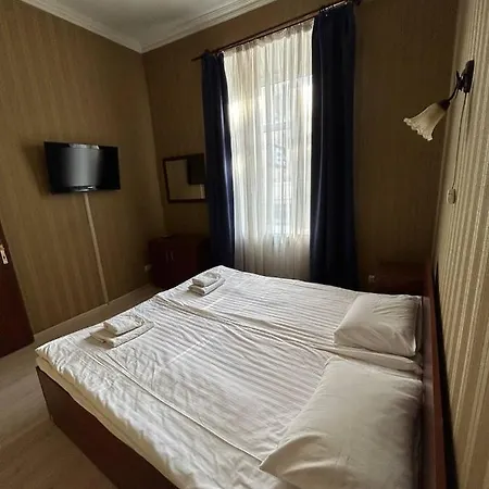 Szálloda Center Contrabas Lviv