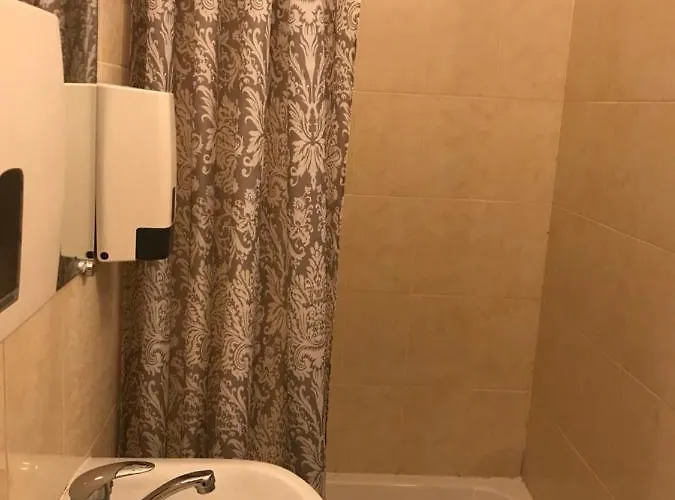 Hotel Center Contrabas