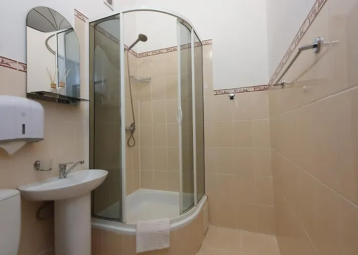 Apart-Hotel City Center Contrabas 3*