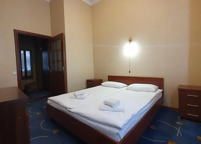 Apart-Hotel City Center Contrabas Hotell 3*