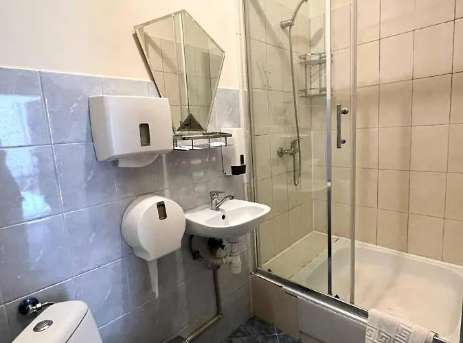 Apart-Hotel City Center Contrabas 3* Lviv