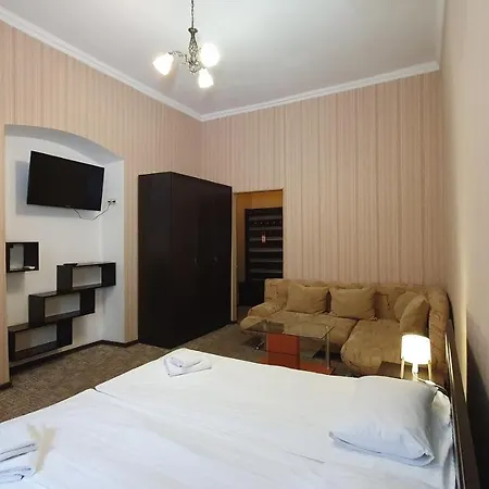 Hotel Center Contrabas Leopoli
